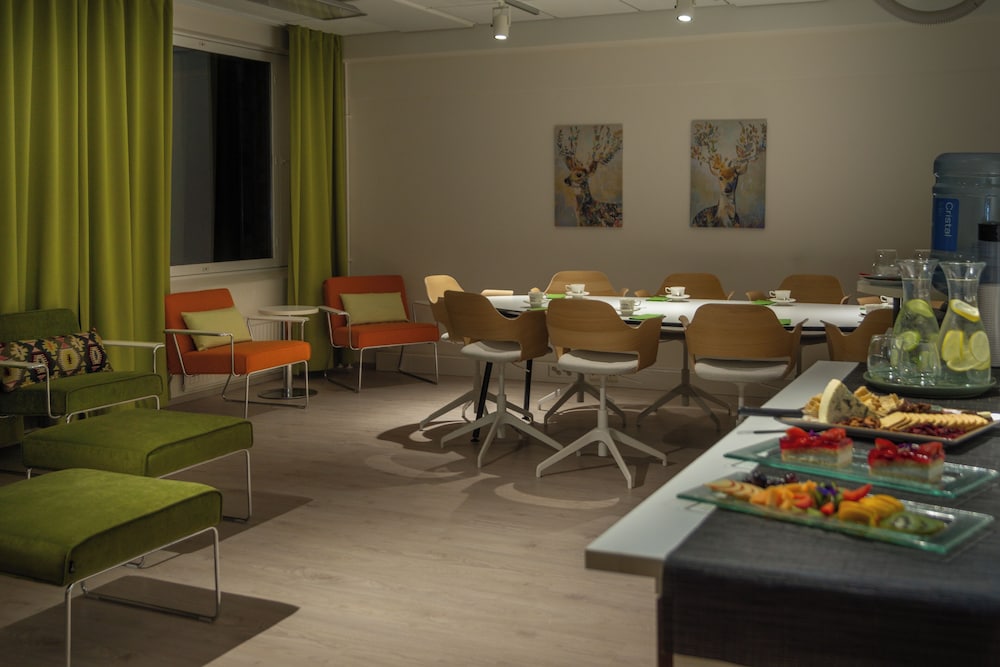 Hotel Haaga Central Park 38/48