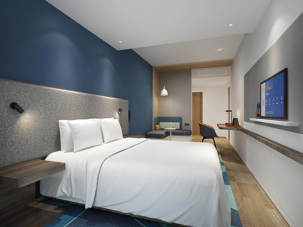 Superior, King Bed, Queen Bed