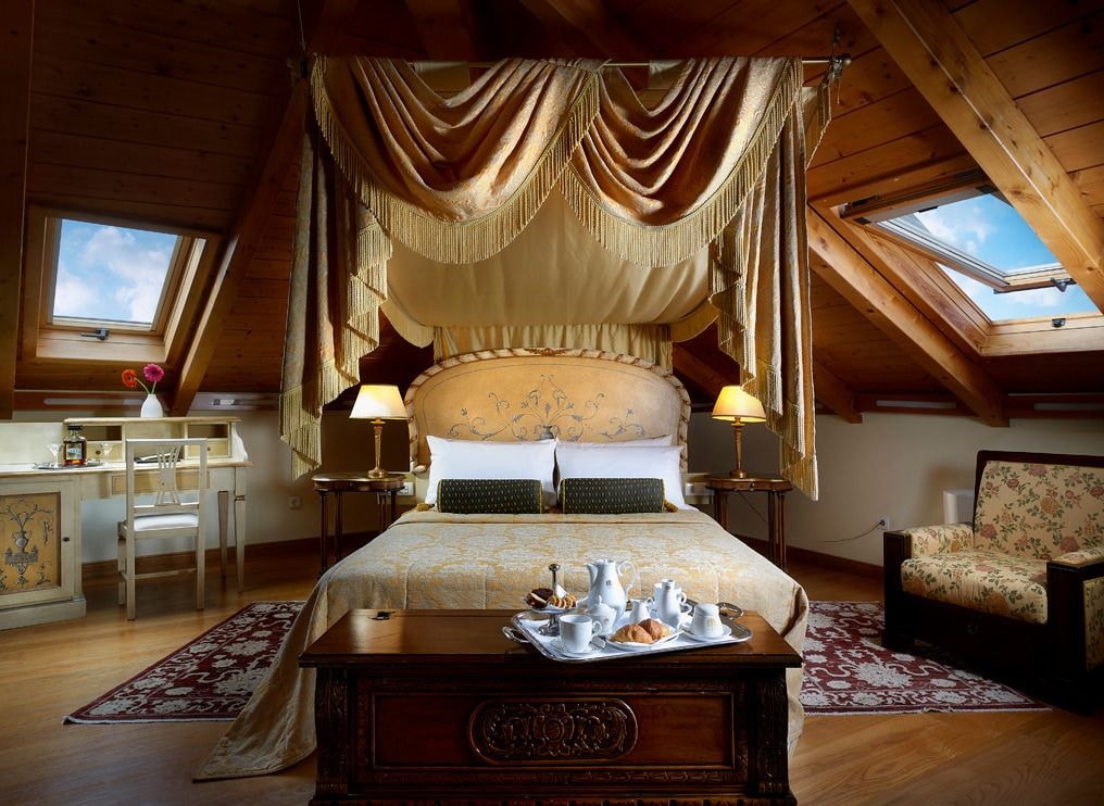 جناح بسرير كينج، Grande Bretagne Hotel 6/7