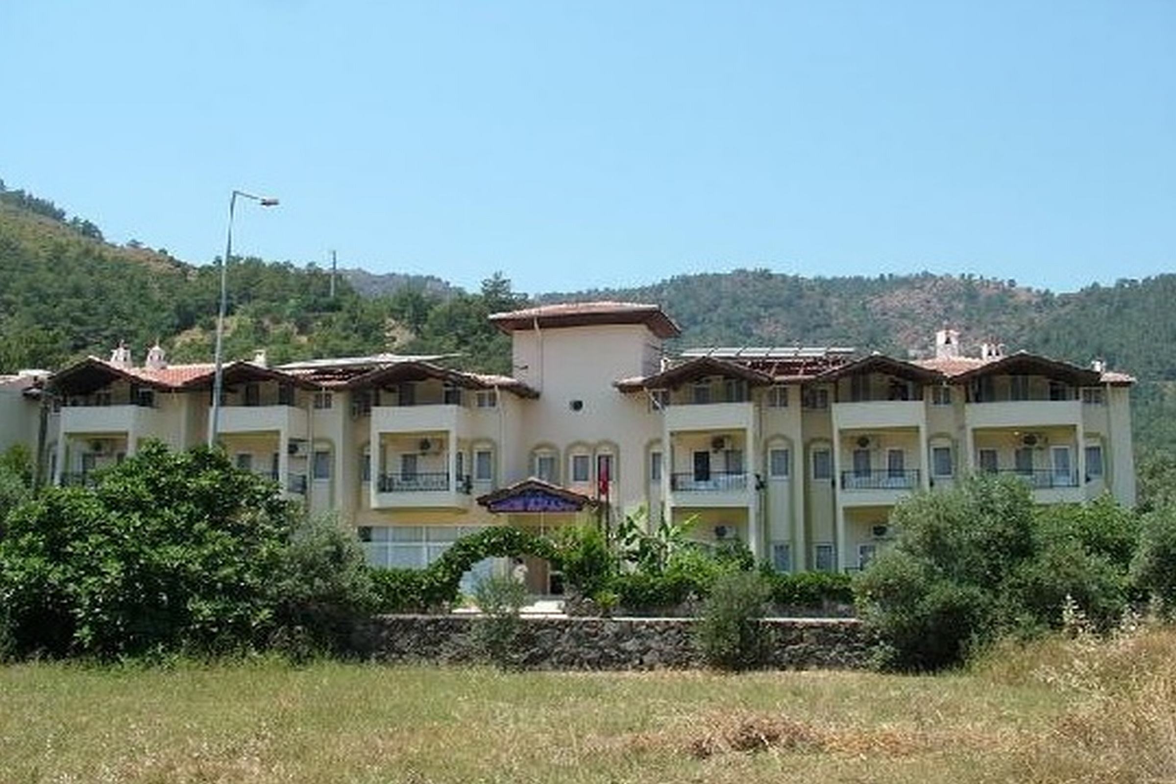 INCE APARTMENTS 4/16