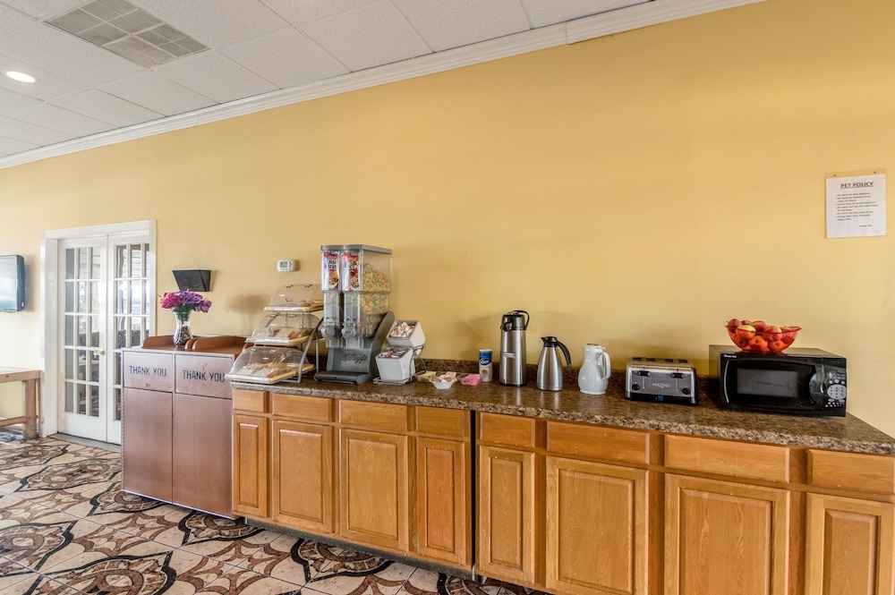 Rodeway Inn Arlington Entertainment District Area 29/41