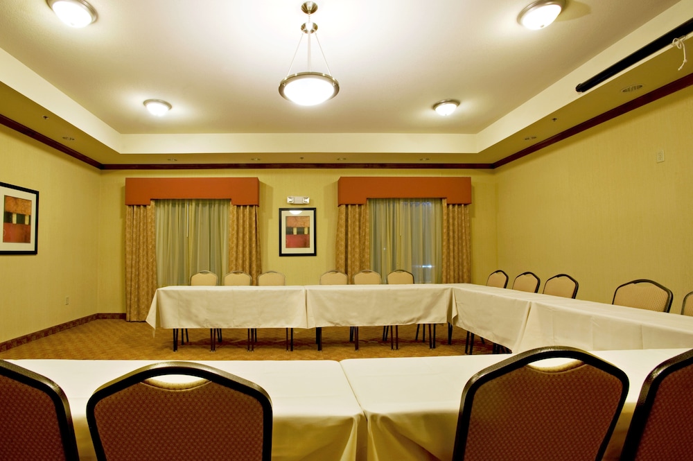 Holiday Inn Express Hotel & Suites Sweetwater 45/47