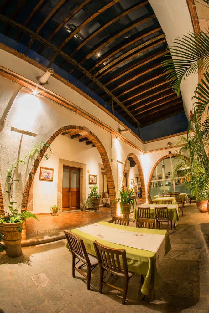 Meson de Los Remedios Hotel 3/56