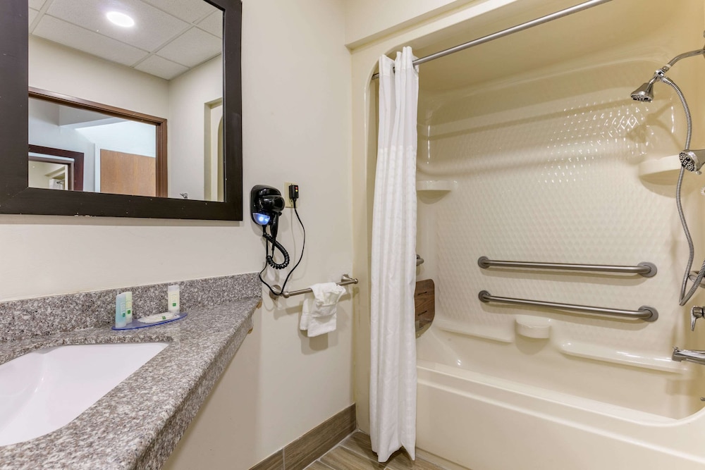 Quality Inn Cape Girardeau North 9/30