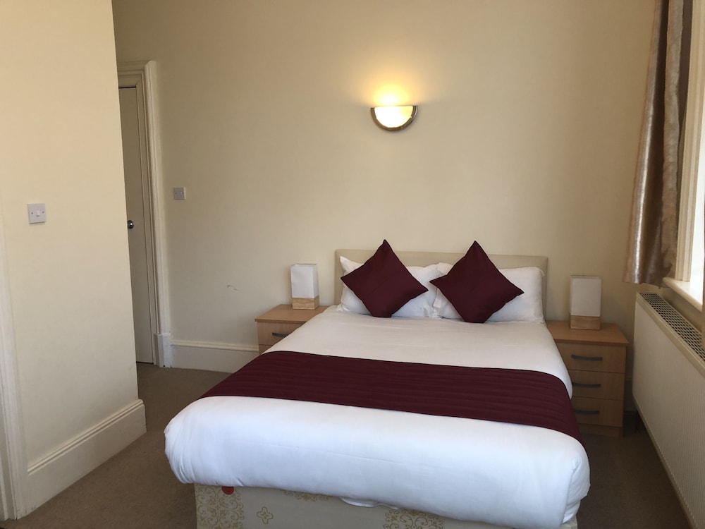 Gatwick Inn 23/53