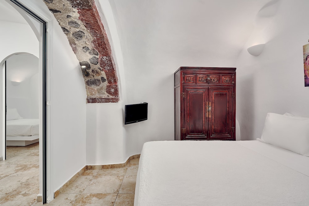 Santorini Mansion 8/33