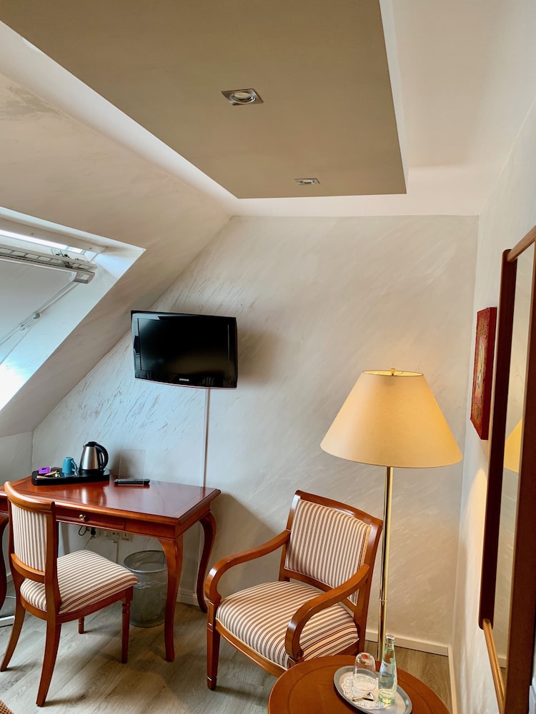 Boutique Hotel Goldene Henne 35/58