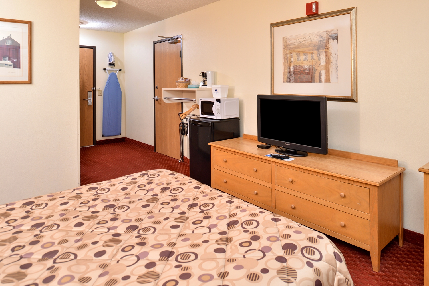 Americas Best Value Inn & Suites Spring Valley 14/15