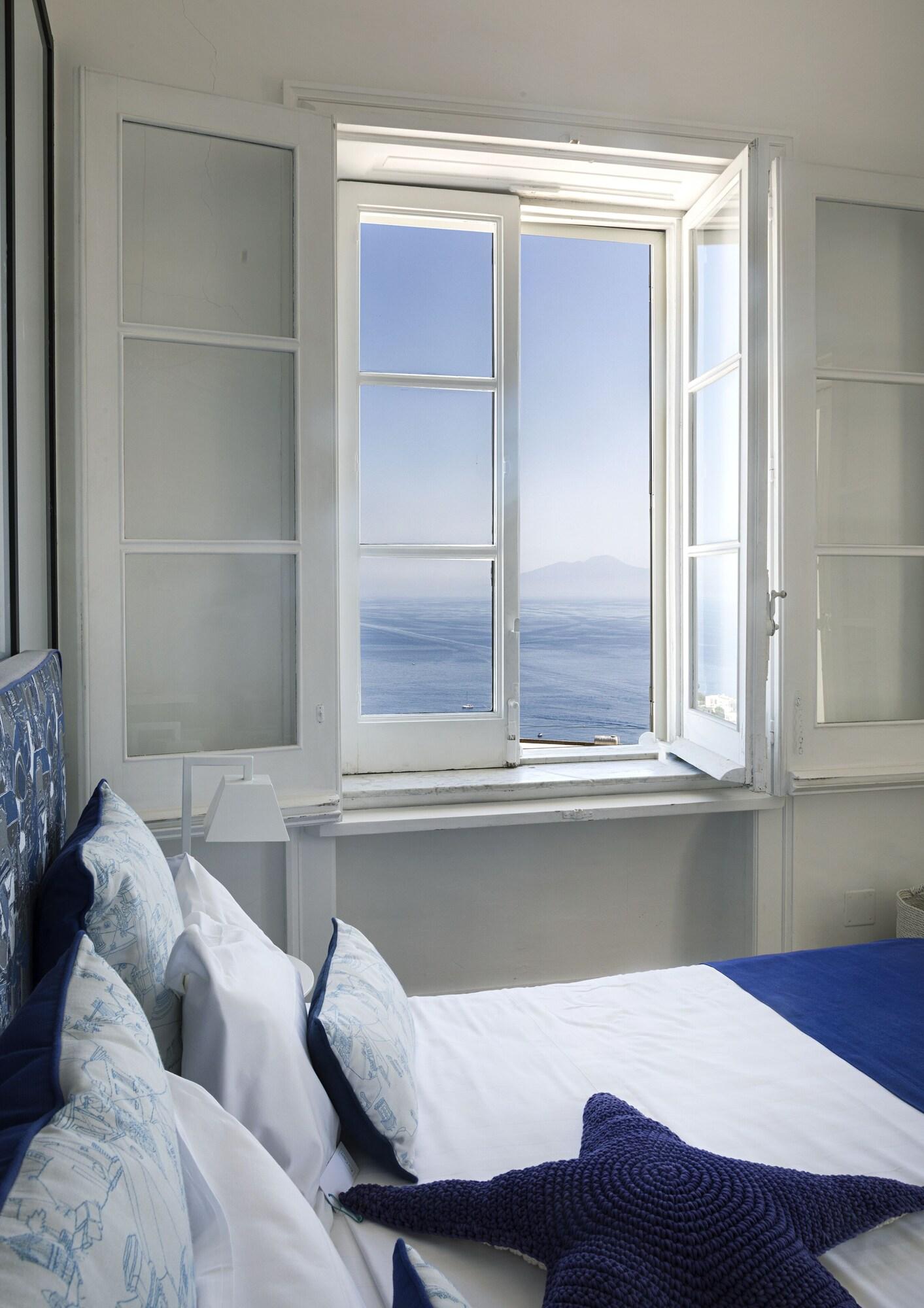 Deluxe, Double Bed, Sea View