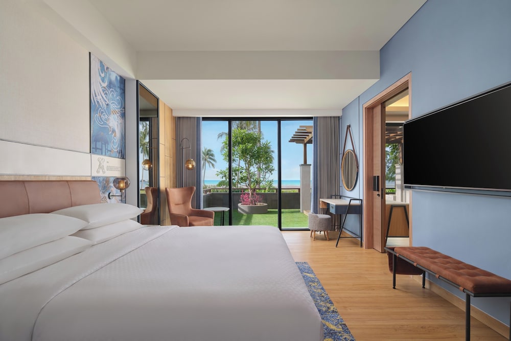 Deluxe, Cabana, Suite, King Bed, Ocean View
