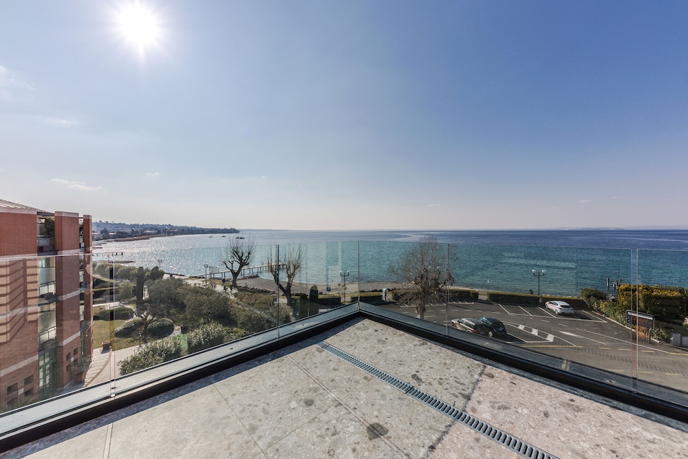 Maisonme Boutique Hotel 43/50