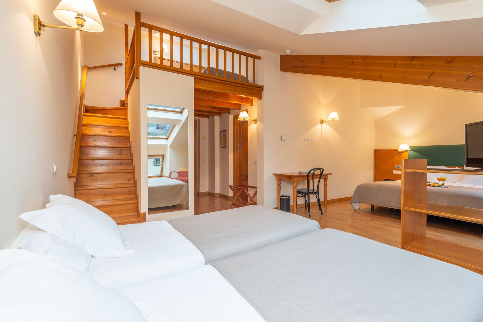 Superior, Family, 1 Double and 3 Single Beds