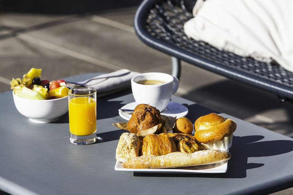 MERCURE ORLEANS CENTRE 33/62