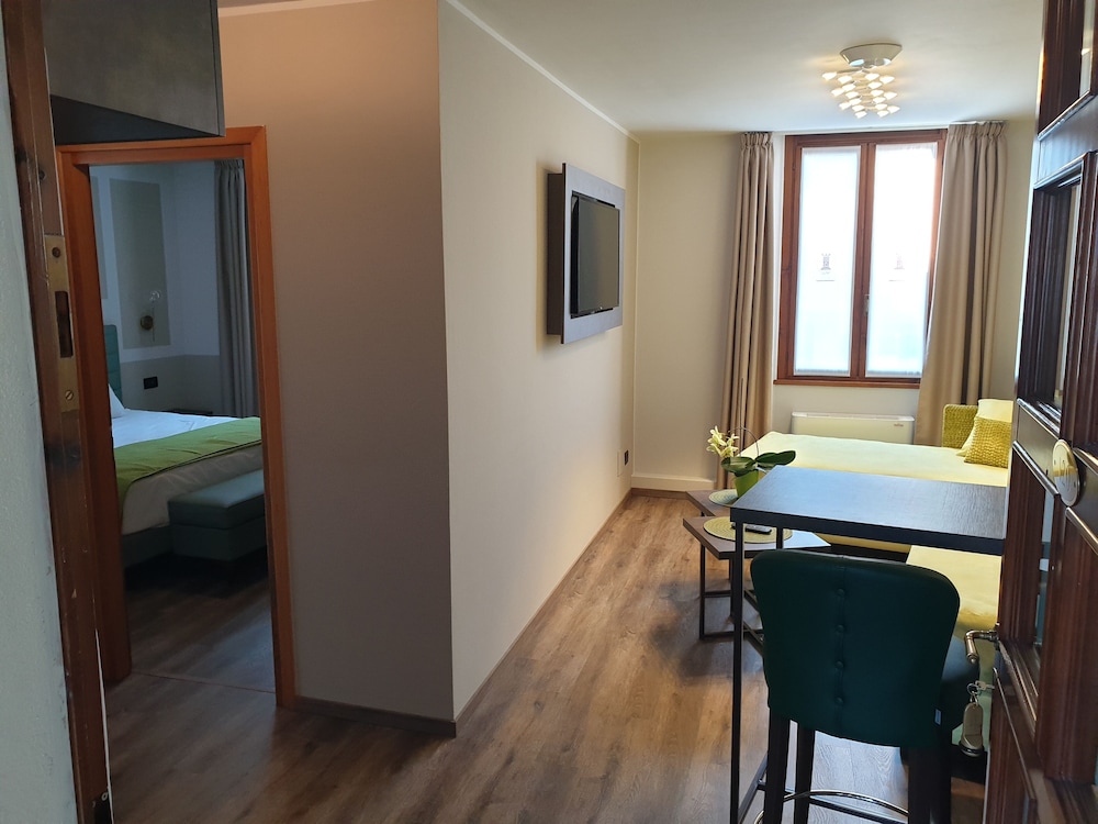 Hotel Patriarca 49/68