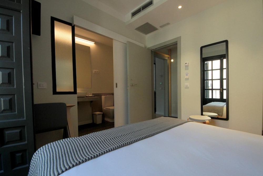 Hostel Complutum 10/36