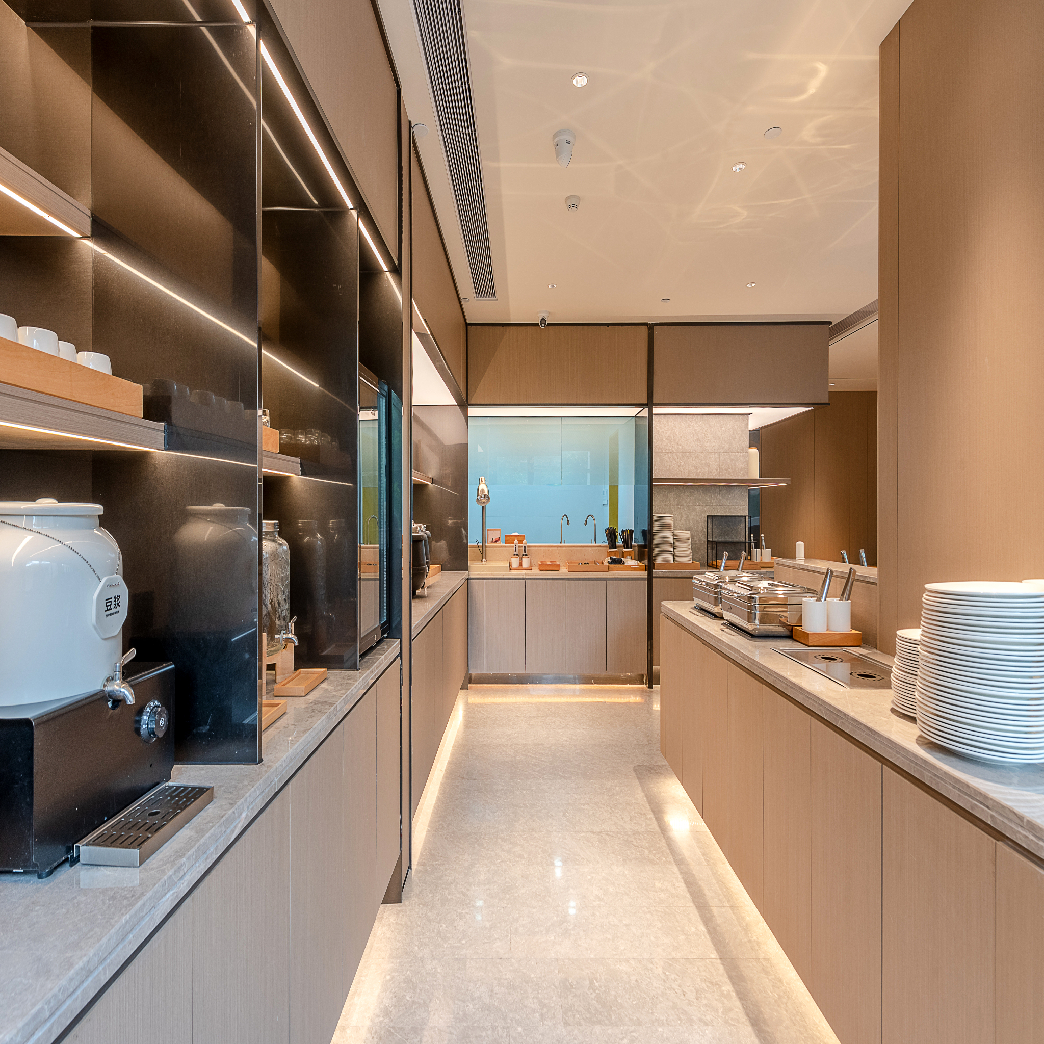 JI Hotel (Guangzhou Beijing Road Pedestrian Street Ximenkou Subway Station) 5/27