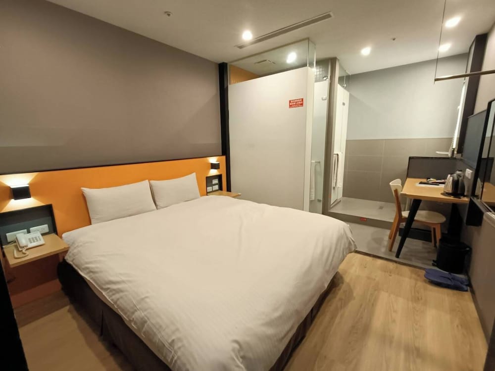 Walker-Taoyuan 7/50