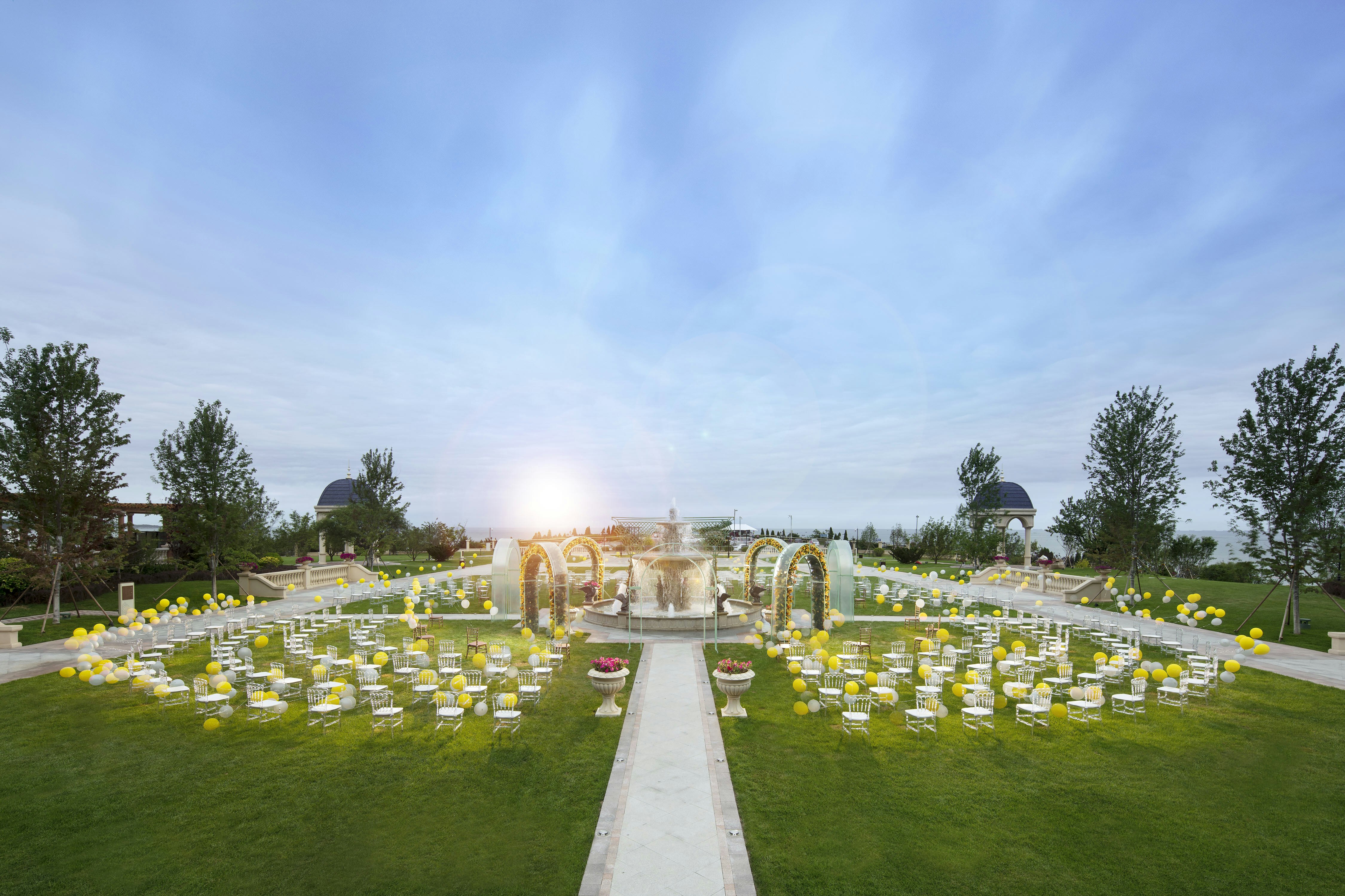 Hilton Dalian Golden Pebble Beach Resort 40/44