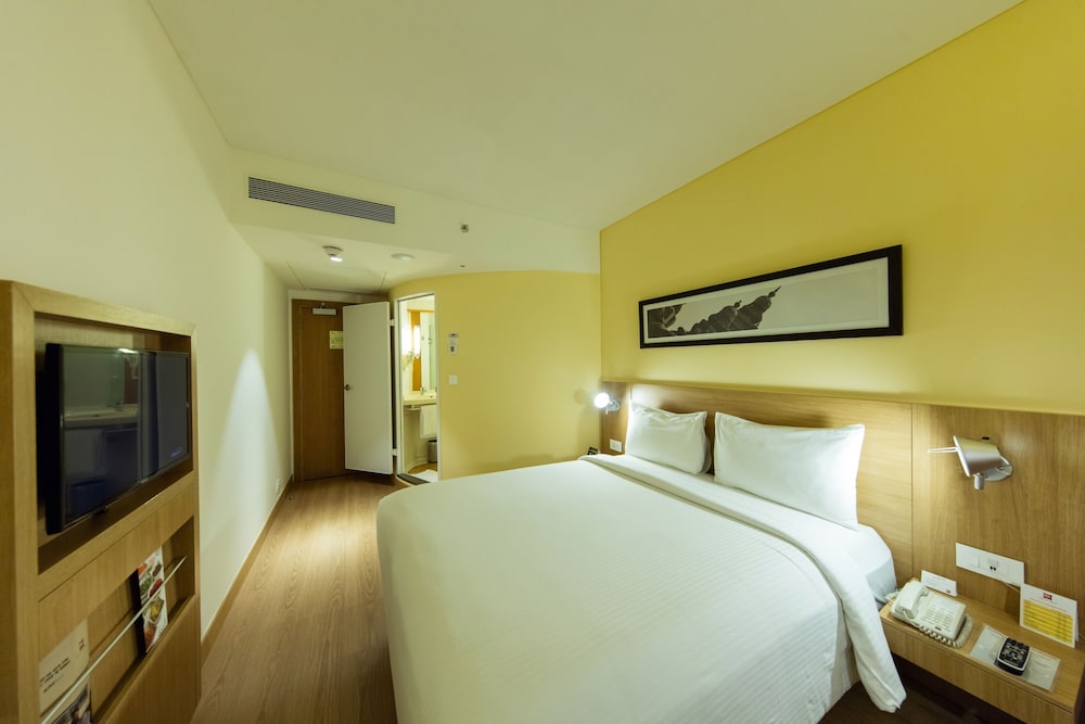 Ibis Chennai City Centre 12/59