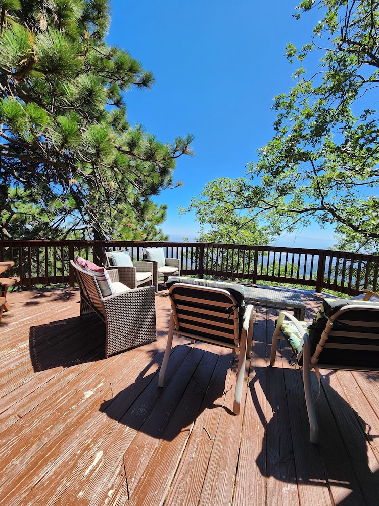 The Sky View Inn 54/67