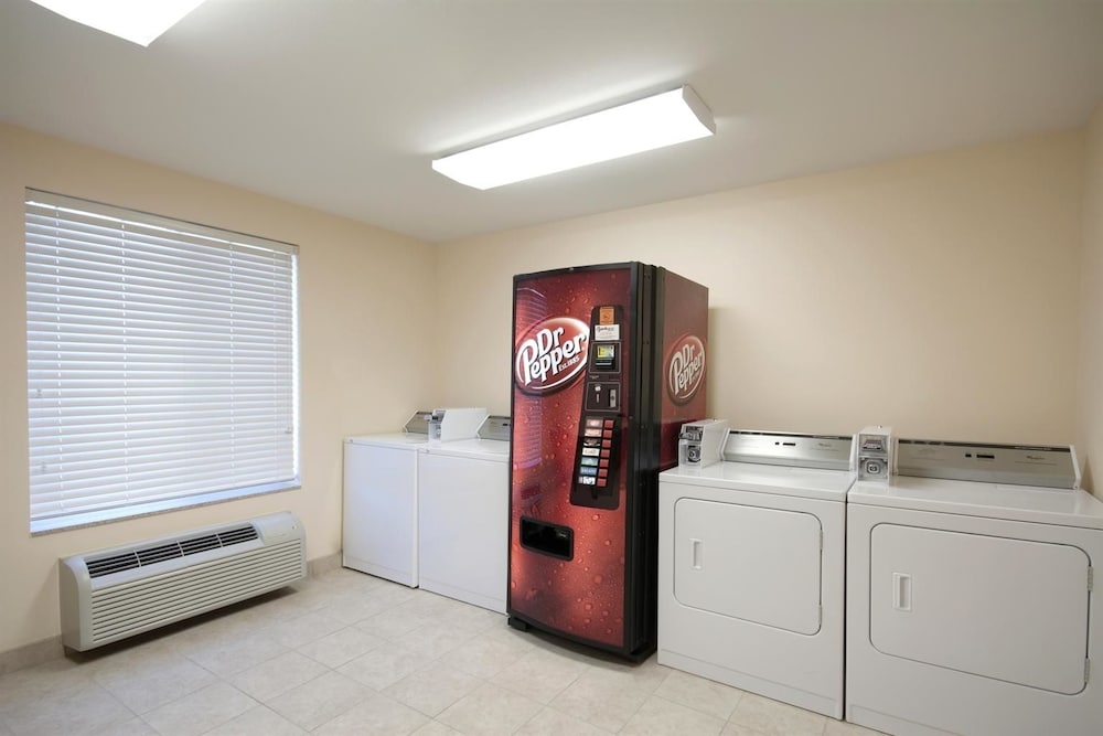 Americas Best Value Inn St. Robert 16/22
