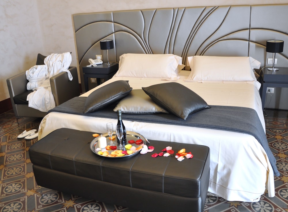 De Stefano Palace - Luxury Hotel 42/48