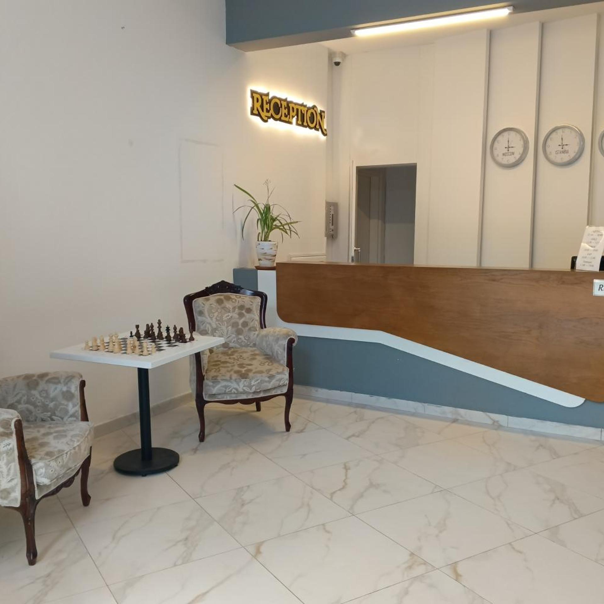 UK HOTEL KIRIS 8/50
