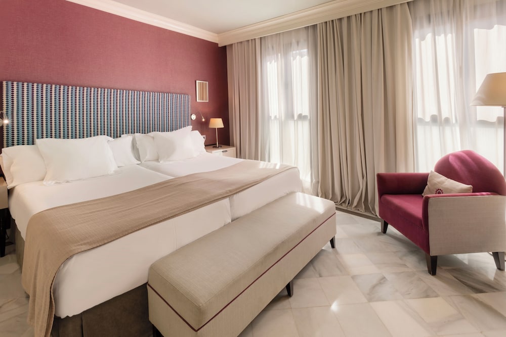 غرفة ثلاثية، Vincci Albayzin Hotel 5/10