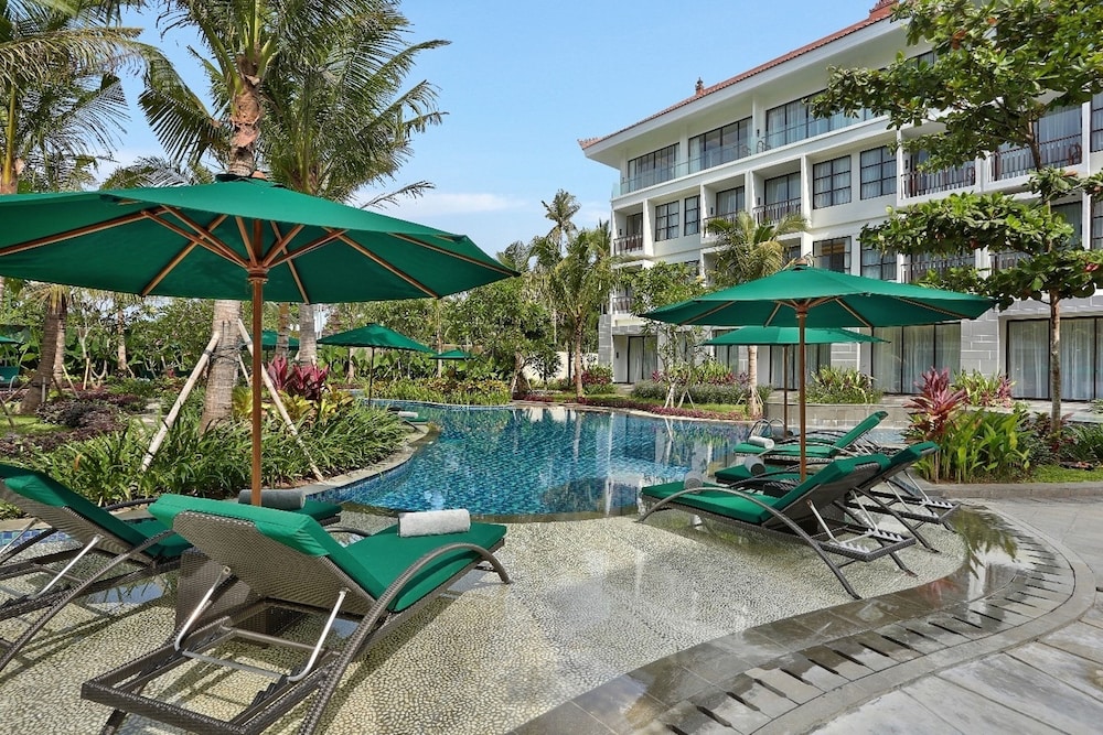 Bali Nusa Dua Hotel 55/63