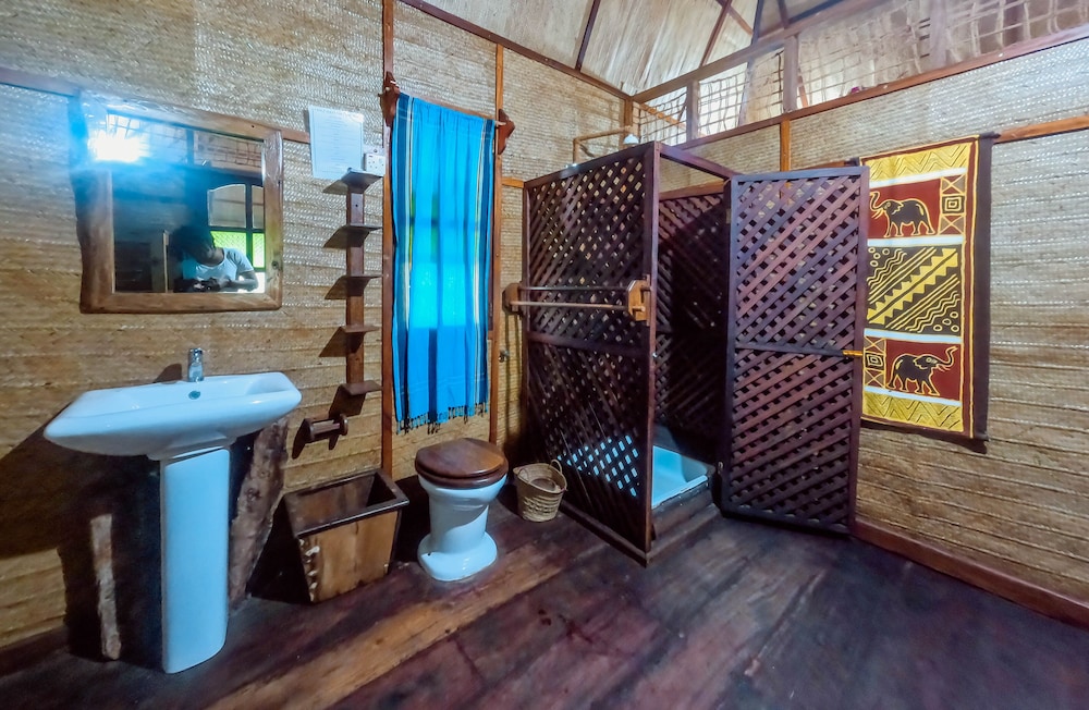 Pemba Lodge 48/50