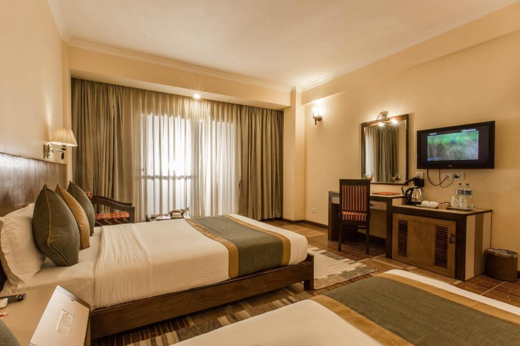 Deluxe, Double and Twin Beds