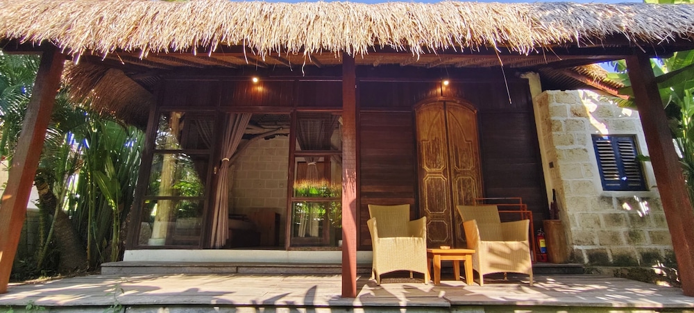 La Joya Balangan Resort 4/75