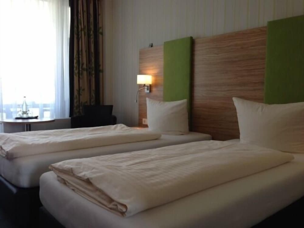 Seehotel Forst 8/49