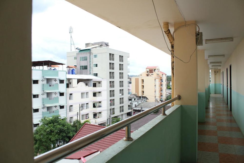 Saeng Chan Apartment 4/22