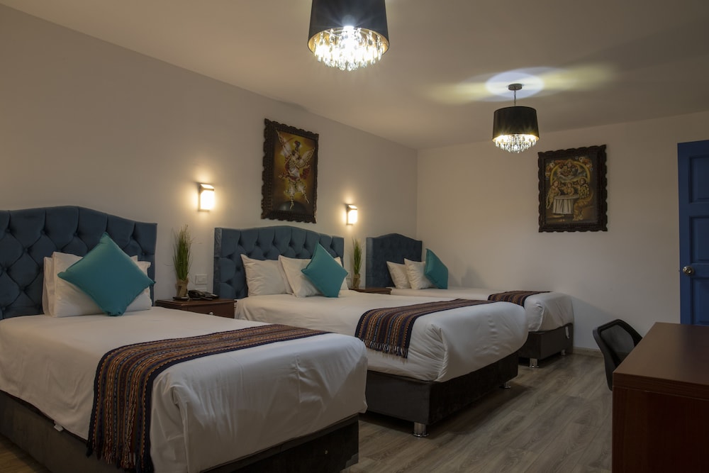 Hotel Rojas 42/68