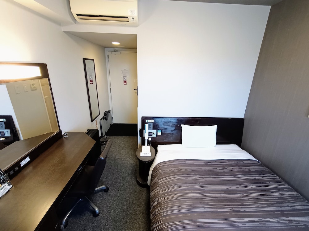 Hotel Route-Inn Iwakiizumi Ekimae 32/50
