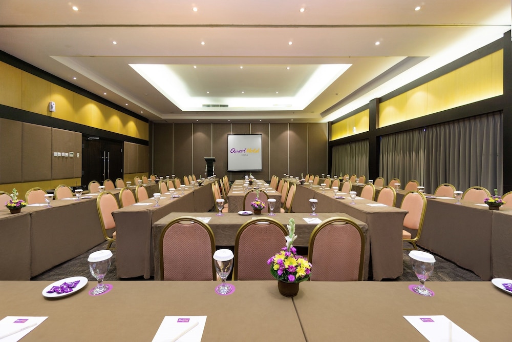 Quest Hotel Kuta 26/35