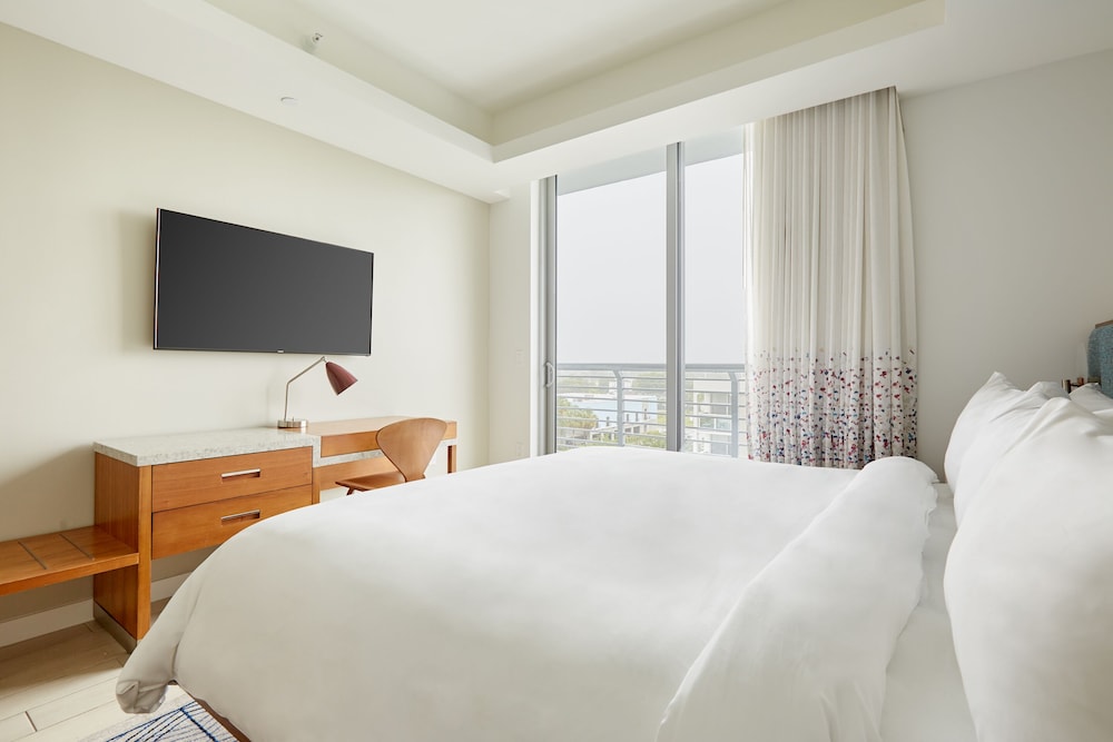 CIRC HOTEL 18/59