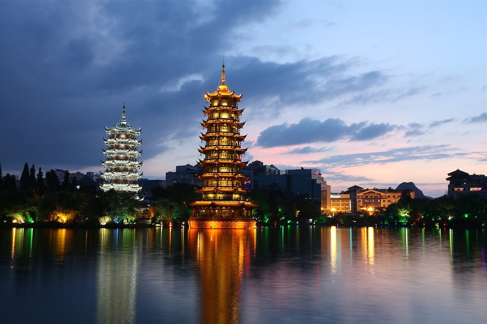 Guilin Zheng Yang Inn 52/57