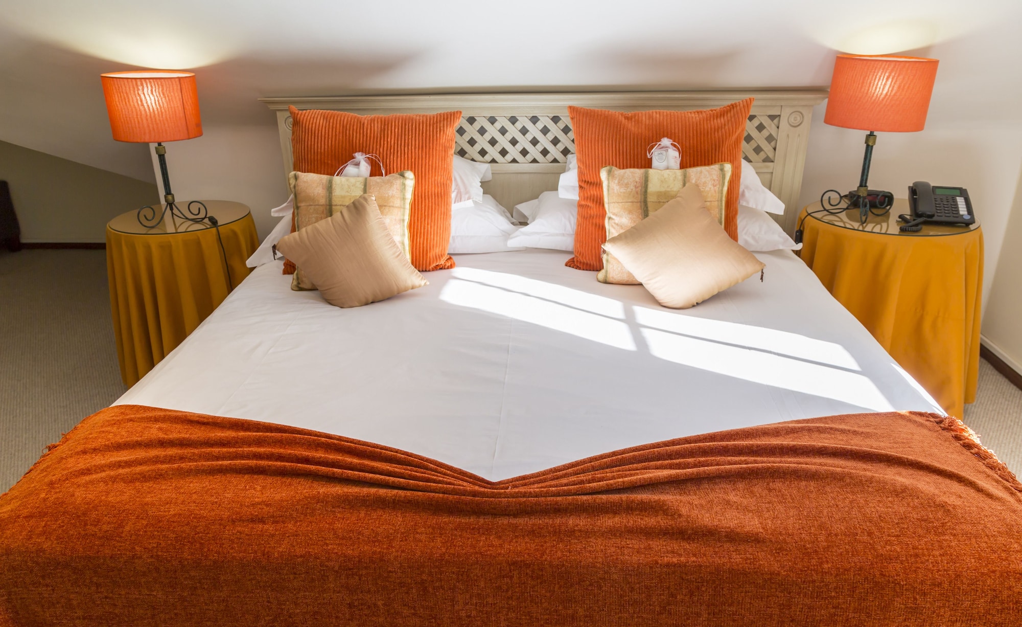 MANOR, UPPER, SUPERIOR, SUITE