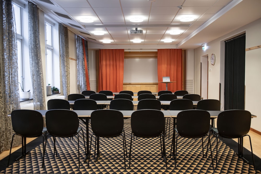 Clarion Hotel Orebro 40/50