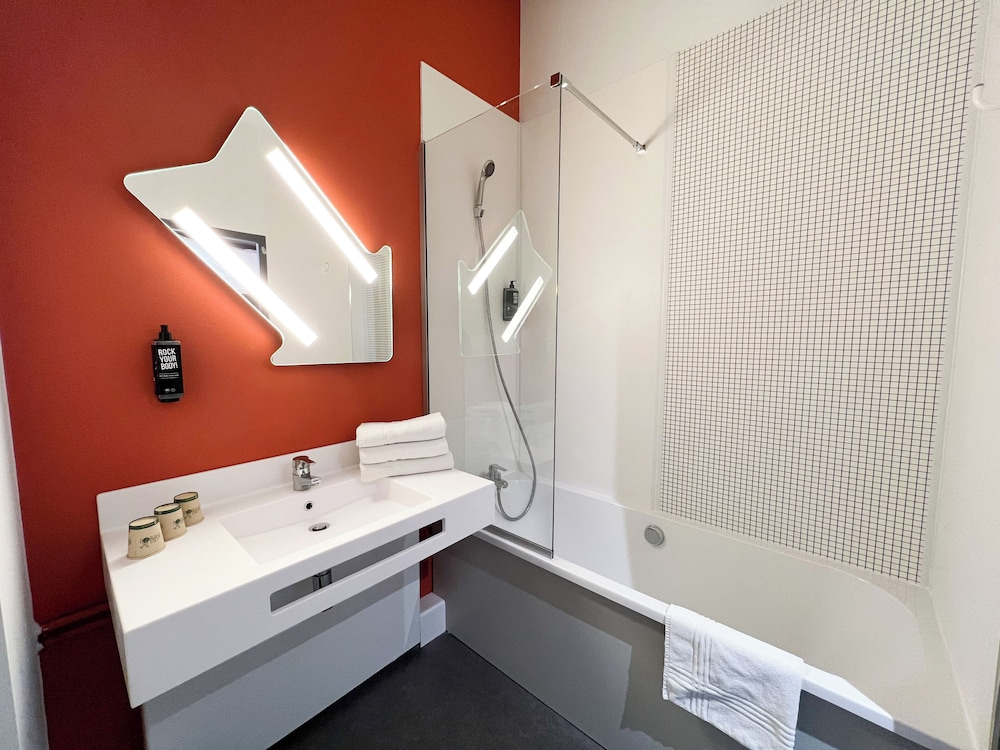 IBIS BUDGET SAINT CHRISTOL LES ALES 48/50