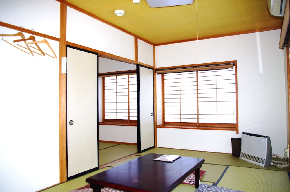 K S House Mt Fuji 56/68