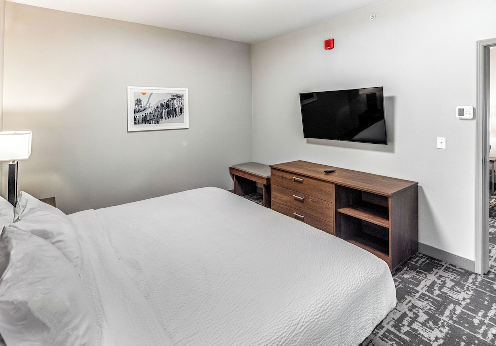 Extended Stay America - Anchorage - Downtown 24/52