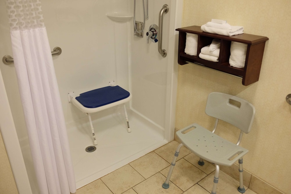 Hampton Inn Lima 66/73