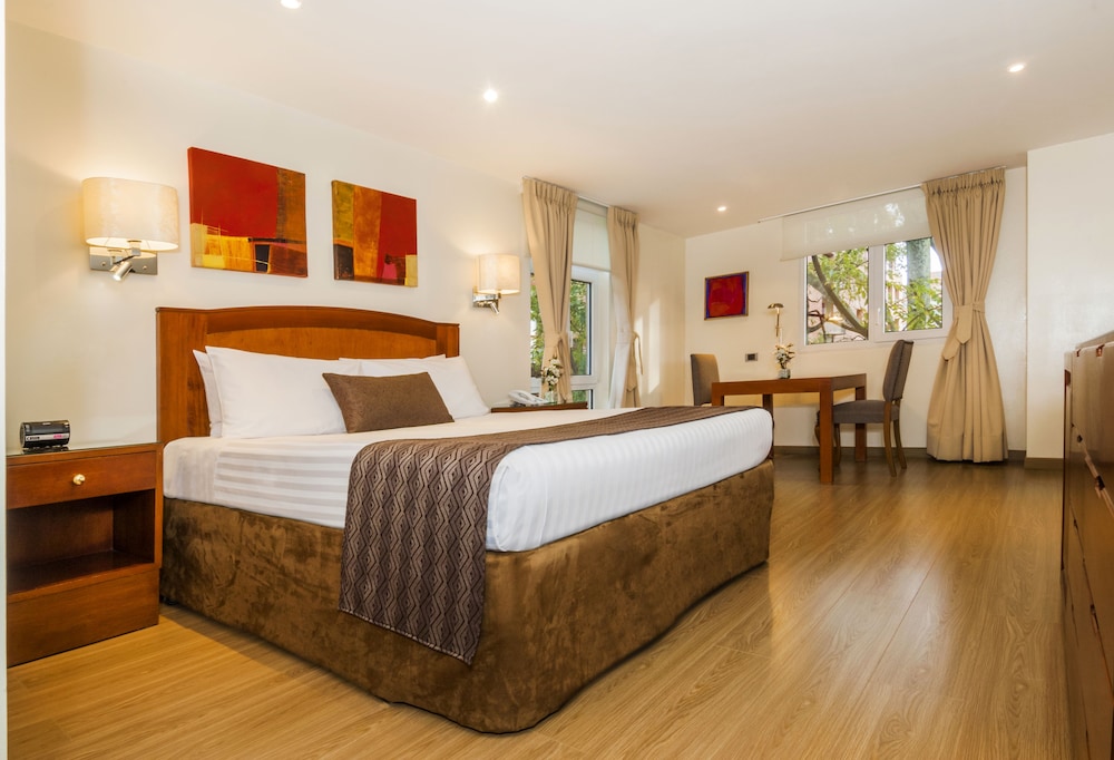 Hotel Porton Bogota 27/81