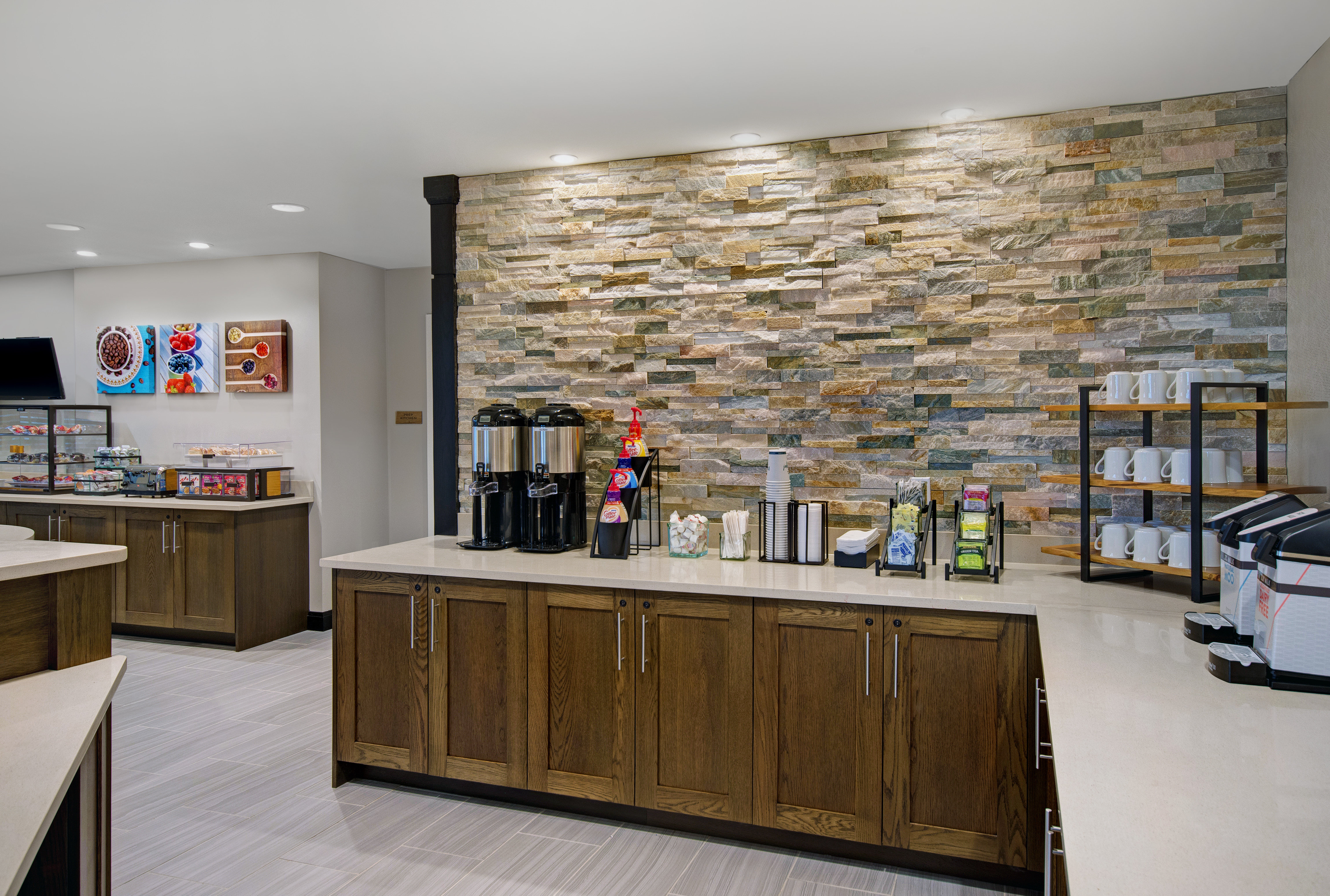 Staybridge Suites Sterling Heights Detroit Area 10/65