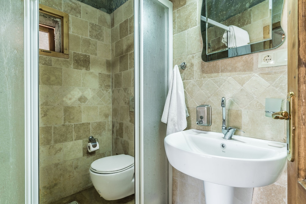 Atillas Cave Hotel 50/50