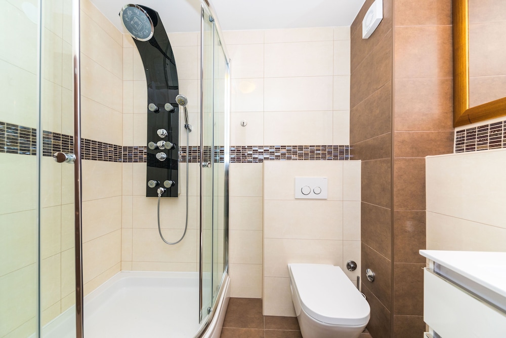 APARTMENTS PERLA 35/42