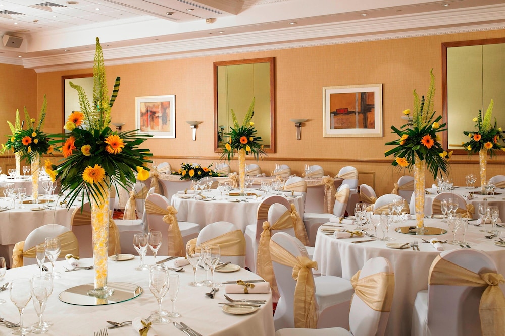 Delta Hotels by Marriott Swindon 23/33